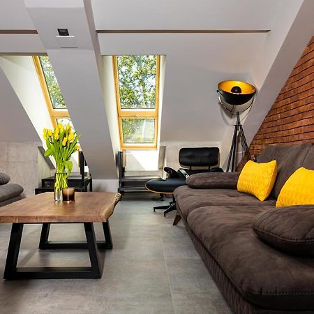 Apartmán Industrial-Style 2Bd Loft With Parking Spot By Flat Mаnager Plovdiv Exteriér fotografie